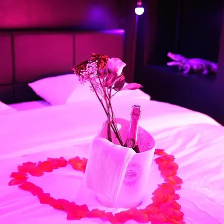 Dirty Diana Bed & Breakfast Aubagne